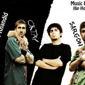 آهنگ جدید پیشرو به نام باید صادقانه خندید