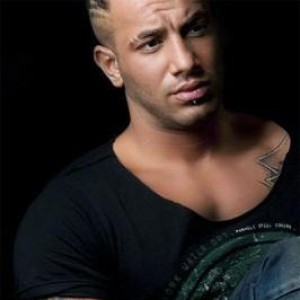 آهنگ جدید امیر تتلو بنام پیشش نمیشینم