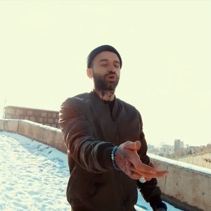 اجرای زنده آهنگ جانی از امیر خلوت