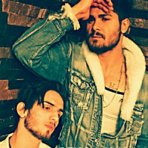 آهنگ تاتلی و فرشاد دارک لاو بنام دلت آروم شد