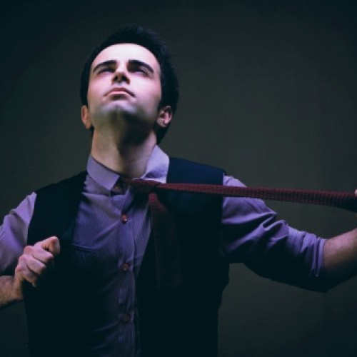 آهنگ جدید اشراق و ساتراپ به نام هدفون تو گوش