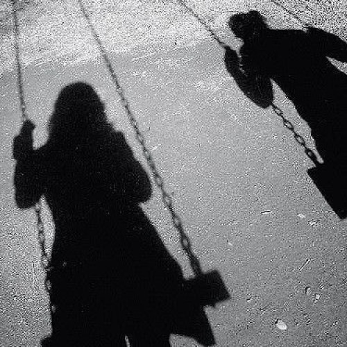 آهنگ سایه ها میشن پنهون از پَر